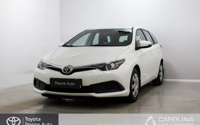 mazowieckie Toyota Auris cena 52000 przebieg: 136562, rok produkcji 2017 z Kamienna Góra